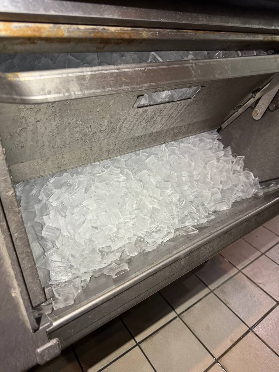 Ice Machine Manitowoc Repair in San Diego Coronado San Diego County, CA, US